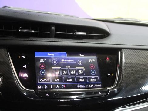 Used 2024 Cadillac XT6 Sport w/ LPO, ONYX Package AWD/4WD image 19