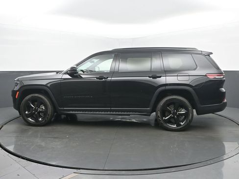 Used 2024 Jeep Grand Cherokee L Limited w/ Luxury Tech Group II AWD/4WD image 3
