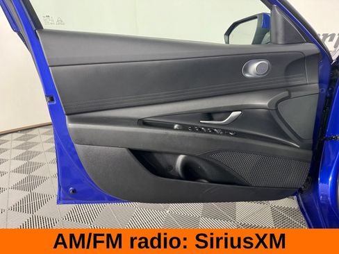 Used 2024 Hyundai Elantra SEL FWD image 11