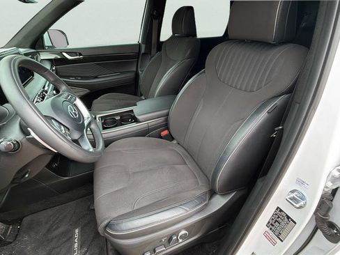 Used 2025 Hyundai Palisade Calligraphy image 18