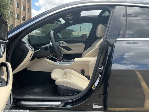 Used 2025 BMW i4 eDrive40 w/ Premium Package RWD image 8
