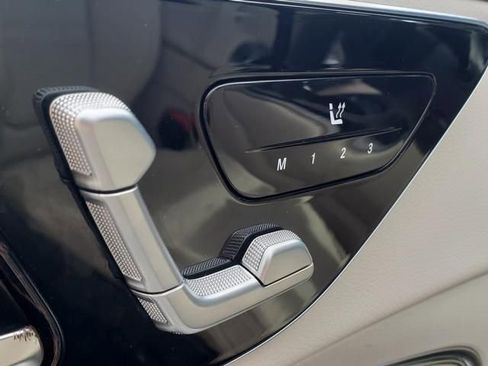 Used 2025 Mercedes-Benz GLC 300 GLC 300 image 21