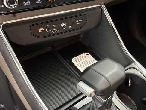 New 2026 Kia Carnival EX FWD image 29