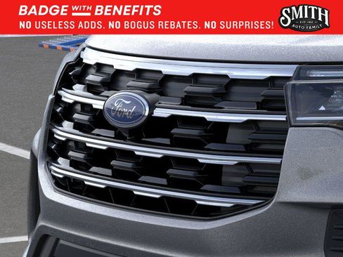 New 2026 Ford Explorer Active RWD image 18