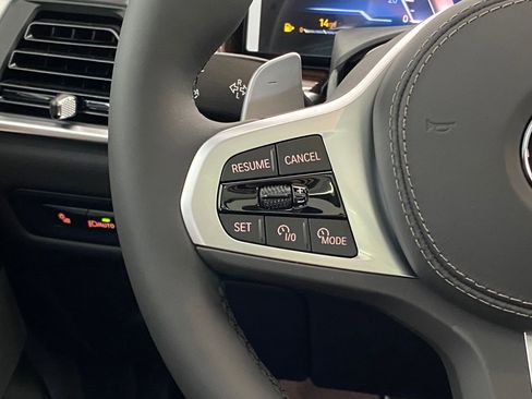 New 2026 BMW X6 xDrive40i w/ Climate Comfort Package image 17