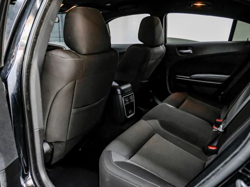 Used 2022 Dodge Charger SXT RWD image 50
