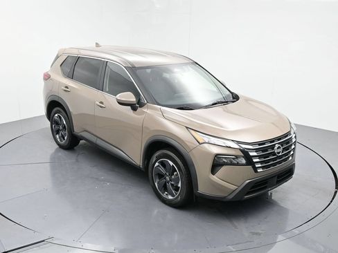 Used 2025 Nissan Rogue SV AWD/4WD image 20