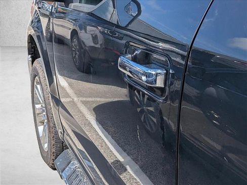 Used 2018 Ford F150 XLT w/ Equipment Group 302A Luxury AWD/4WD image 14
