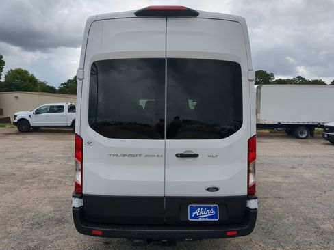 Certified 2025 Ford Transit 350 XLT RWD image 4