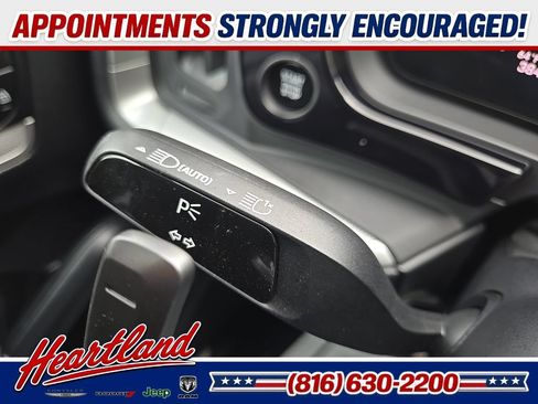 Used 2024 Porsche Cayenne w/ Premium Package AWD/4WD image 46