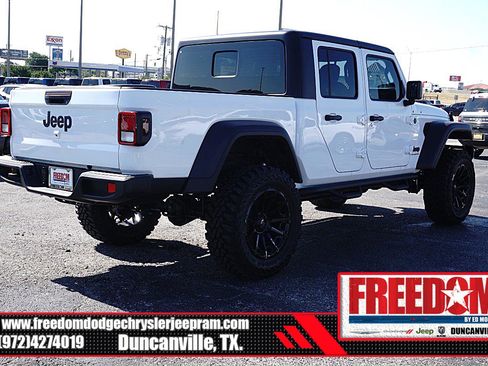 New 2026 Jeep Gladiator Sport AWD/4WD image 5