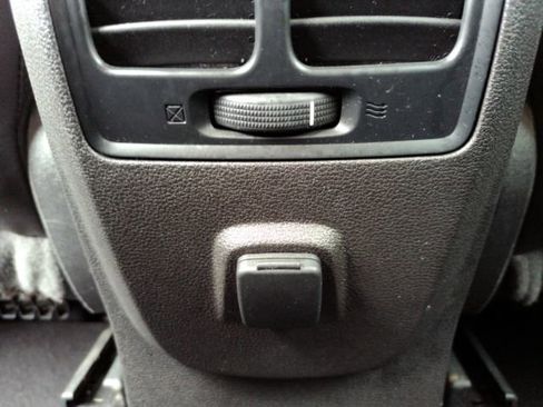 Used 2017 Ford Escape SE w/ SE Sport Appearance Package image 24