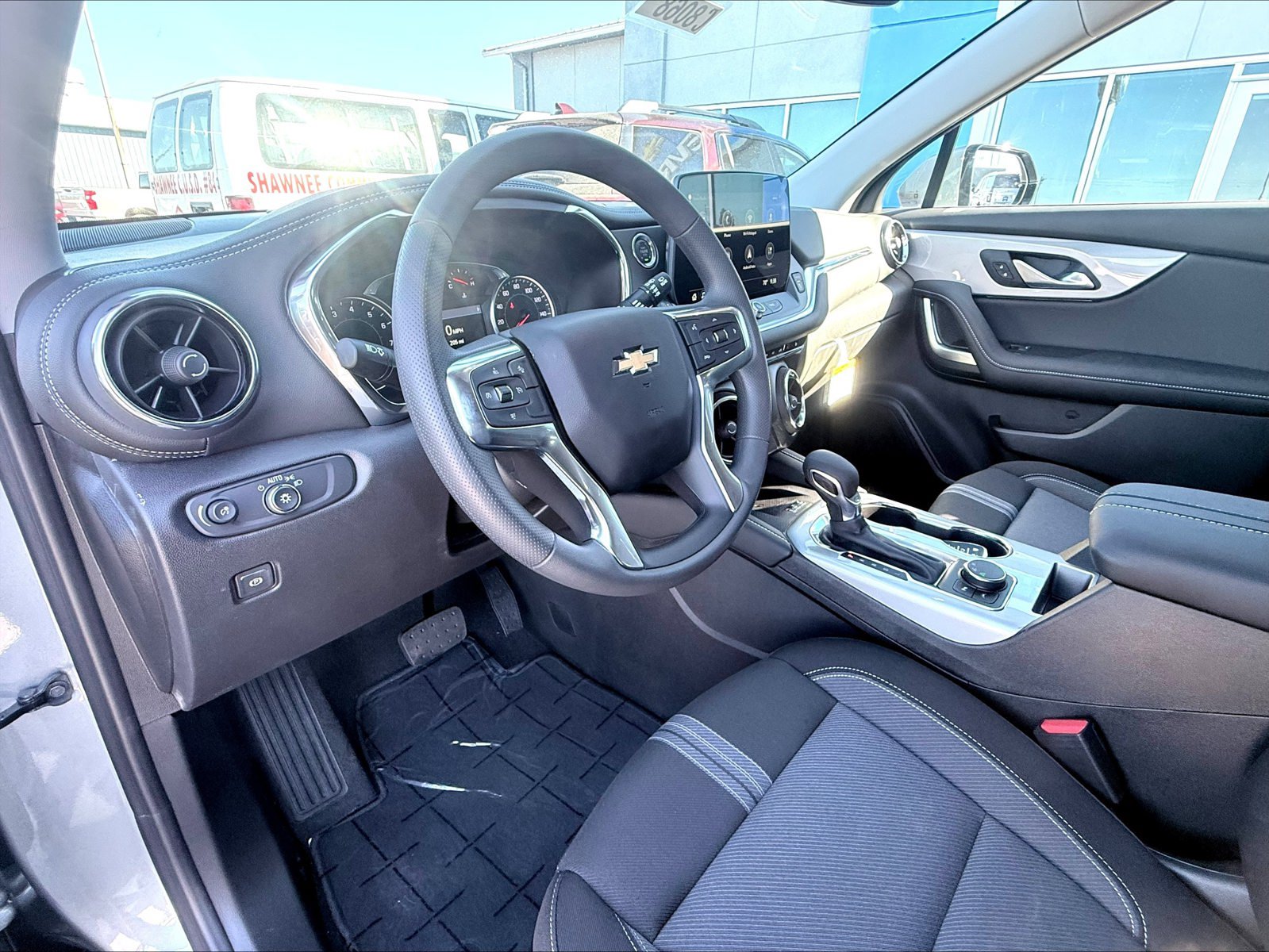 New 2026 Chevrolet Blazer LT w/ Convenience Package FWD image 9