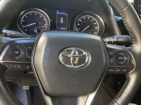 Used 2023 Toyota Camry SE w/ Cold Weather Package image 21