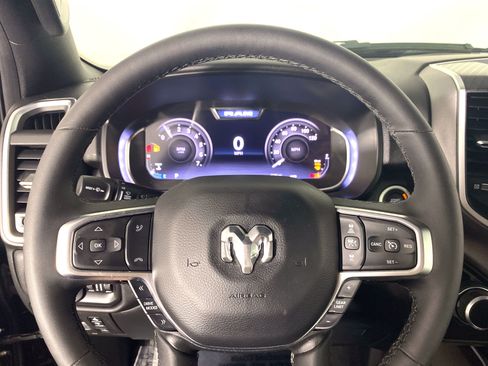 Used 2025 RAM 1500 Big Horn AWD/4WD image 21