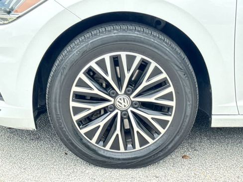 Used 2019 Volkswagen Jetta SE FWD image 11