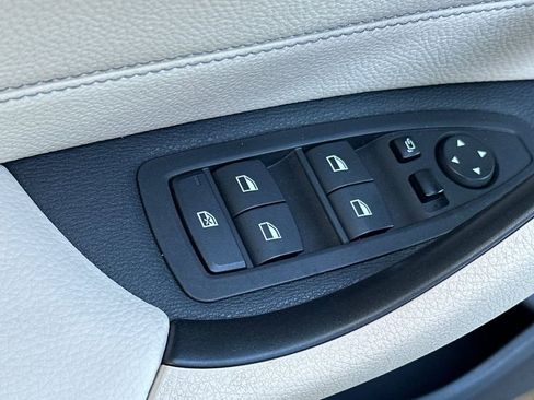 Used 2018 BMW X1 xDrive28i w/ Premium Package image 11