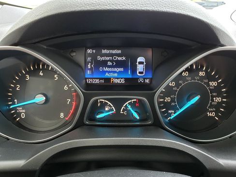 Used 2017 Ford Escape SE FWD image 26