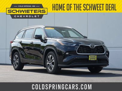 Used 2023 Toyota Highlander XLE