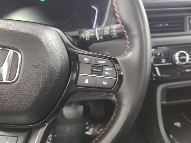 Used 2025 Honda Pilot TrailSport image 30