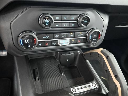 Used 2026 Ford Bronco Badlands AWD/4WD image 20