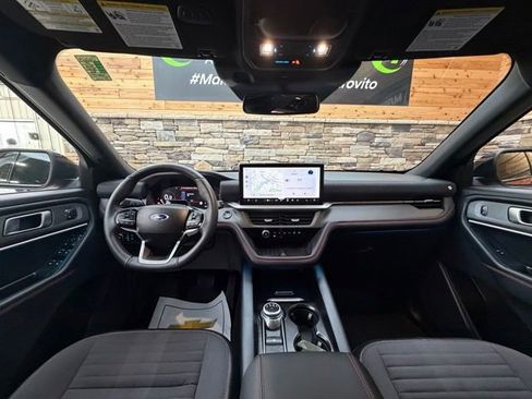 Used 2025 Ford Explorer ST-Line w/ Premium Package AWD/4WD image 18