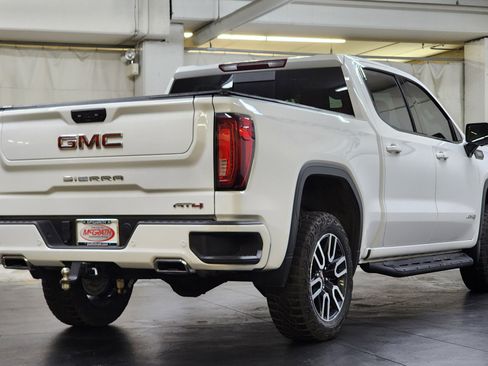 Used 2023 GMC Sierra 1500 AT4 w/ AT4 Premium Package image 5