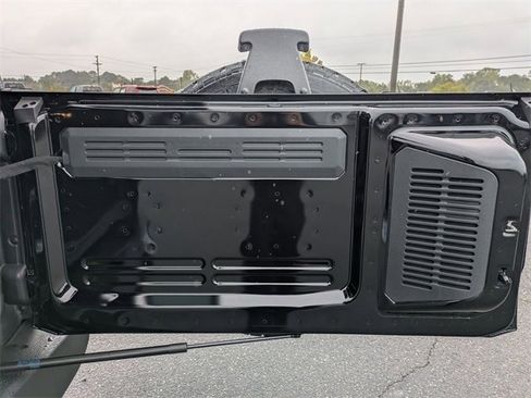 New 2025 Ford Bronco Outer Banks image 35