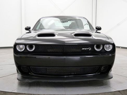 Used 2019 Dodge Challenger SRT Hellcat Redeye image 2