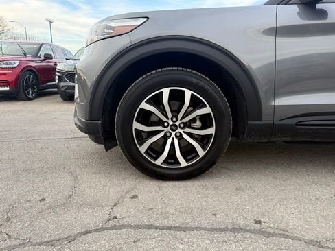 Certified 2023 Ford Explorer ST image 39