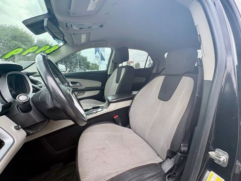 Used 2017 Chevrolet Equinox LT w/ Convenience Package FWD image 13