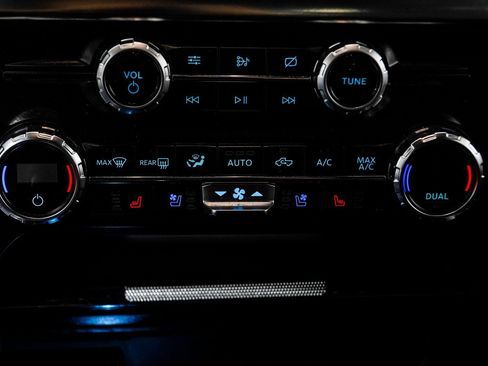 Used 2021 Ford F150 Lariat image 23