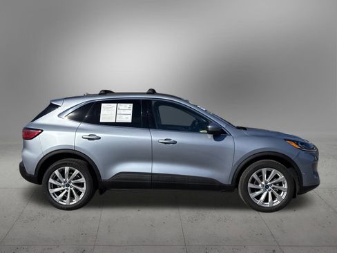 Certified 2022 Ford Escape Titanium w/ Titanium Elite Package image 5