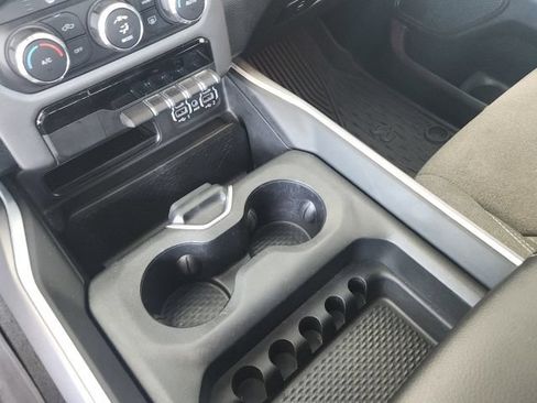 Used 2022 RAM 1500 Big Horn AWD/4WD image 32