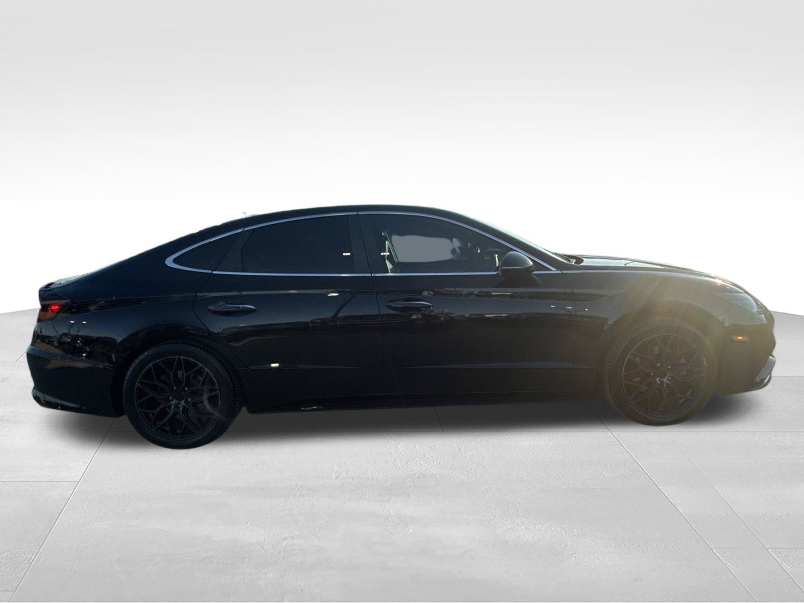Used 2020 Hyundai Sonata Limited FWD image 4