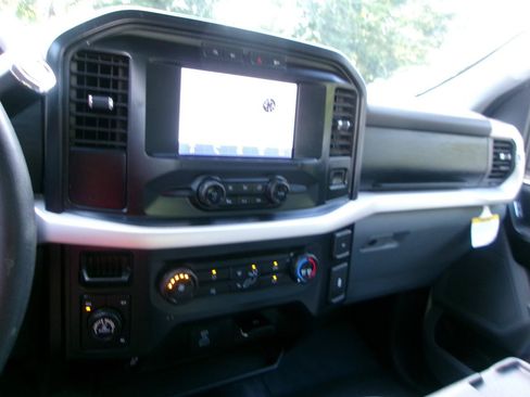 Used 2021 Ford F150 XL w/ XL Power Equipment Group AWD/4WD image 16