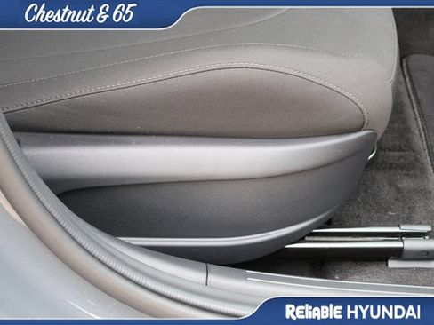 Certified 2024 Hyundai Elantra SEL w/ Convenience Package FWD image 11
