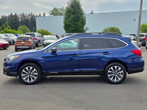 Used 2015 Subaru Outback 2.5i Limited AWD/4WD image 4