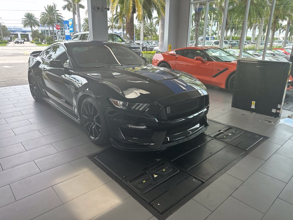 Used 2018 Ford Mustang Shelby GT350 w/ Electronics Package RWD image 1