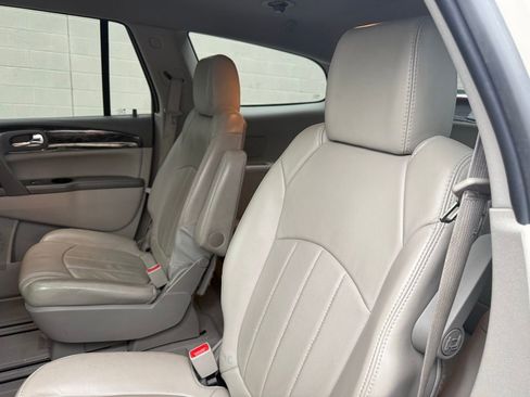 Used 2014 Buick Enclave Leather w/ Trailering Provision Package image 22