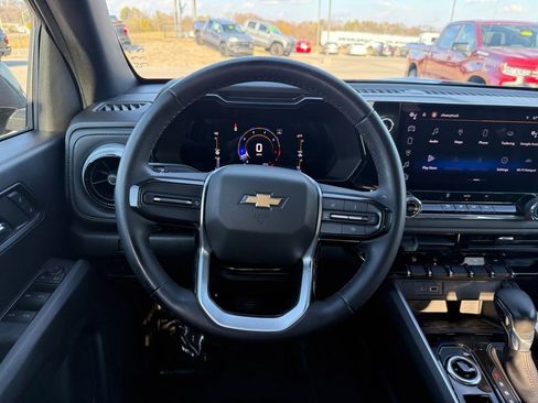 Used 2023 Chevrolet Colorado LT image 14