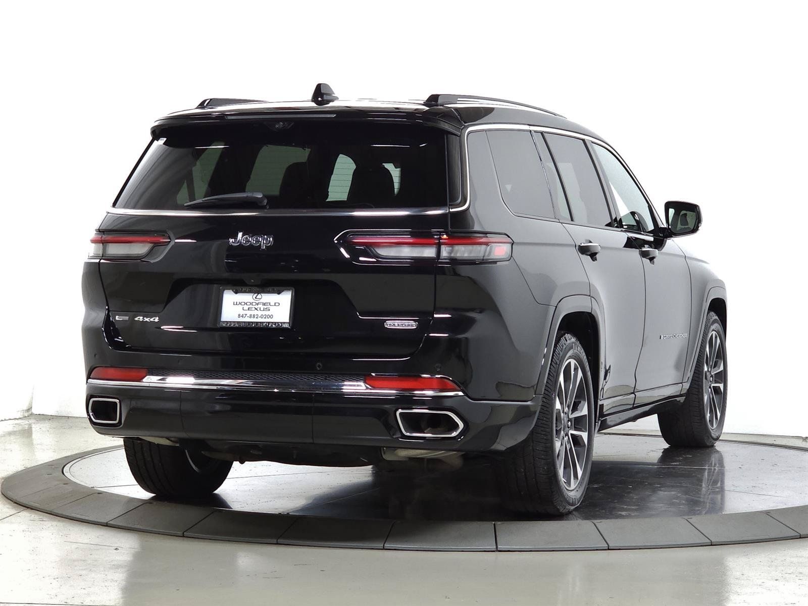 Used 2021 Jeep Grand Cherokee L Overland w/ Luxury Tech Group IV AWD/4WD image 10