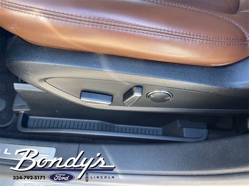 Used 2021 Lincoln Nautilus Reserve w/ Monochromatic Package image 12