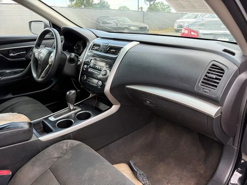 Used 2015 Nissan Altima 2.5 S w/ Power Driver Seat Package FWD image 19