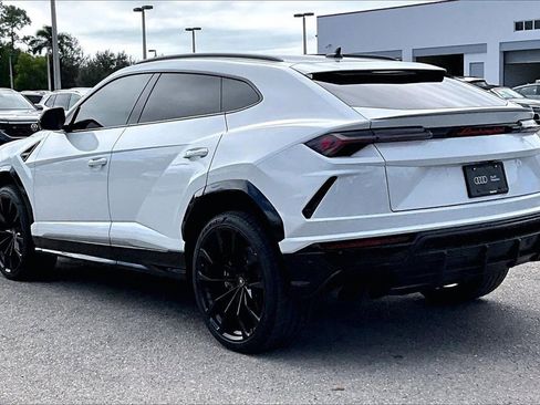 Used 2020 Lamborghini Urus image 7