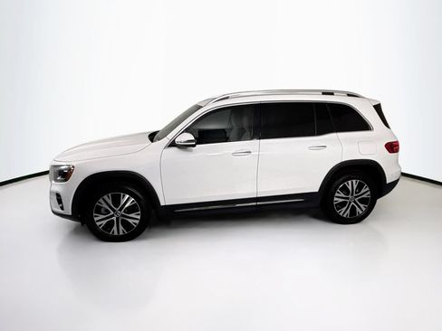 Used 2025 Mercedes-Benz GLB 250 image 8
