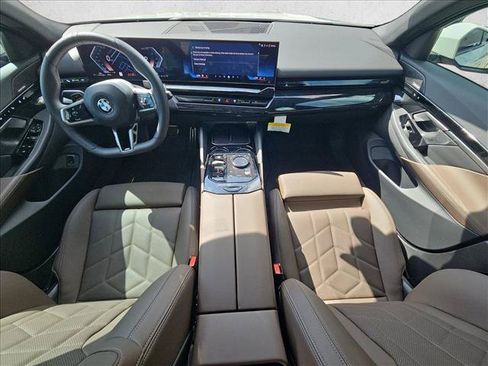 Used 2026 BMW 530i w/ M Sport Package RWD image 11