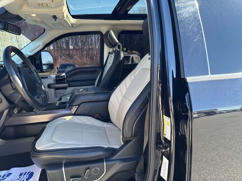 Used 2021 Ford F250 Limited image 12