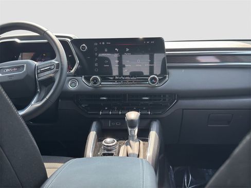 Used 2025 GMC Canyon Elevation image 20