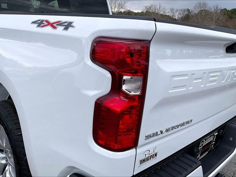 New 2026 Chevrolet Silverado 1500 Custom image 26